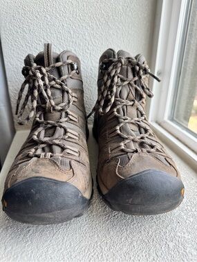 Keen Women’s Gypsum Mid Waterproof Hiking Boot